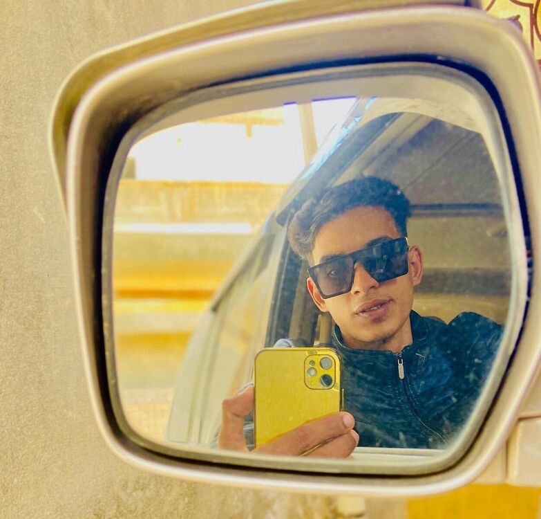  -,   Tarek, 21 ,   ,   