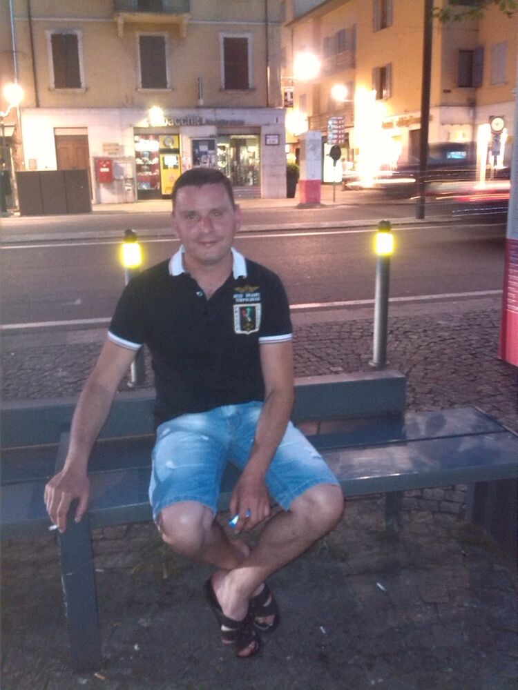  6241422  Viktor, 46 ,    Vignola
