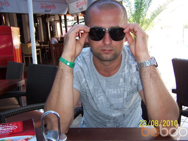  969472  Xxxx, 42 ,    