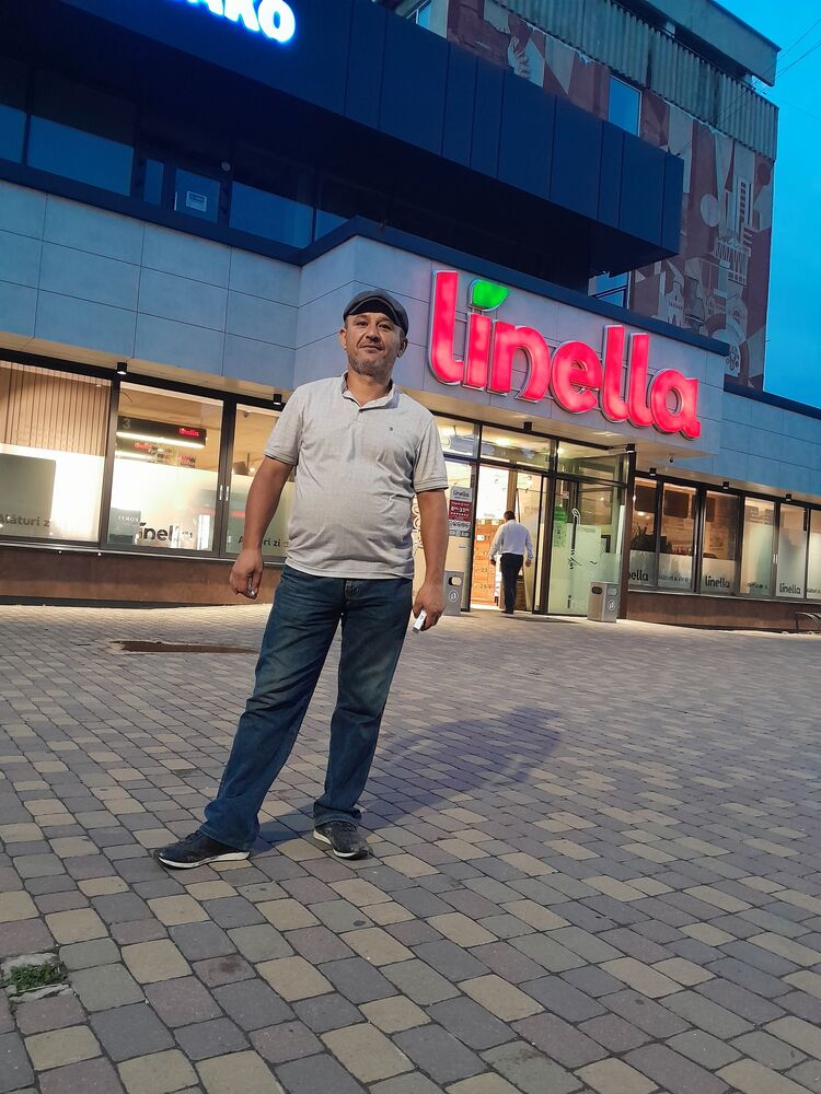  44960022  Rafiq, 39 ,    