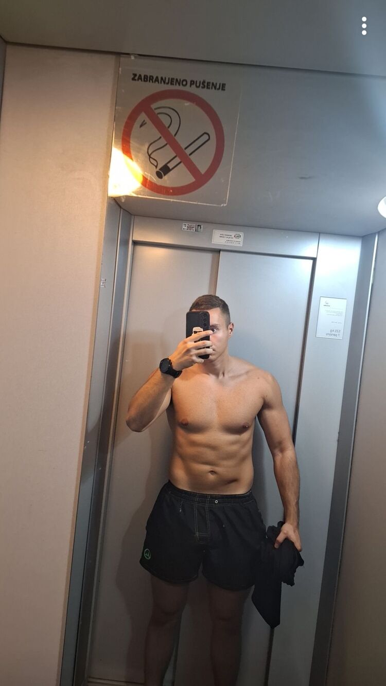  Podgorica,   Nikola, 28 ,   ,   