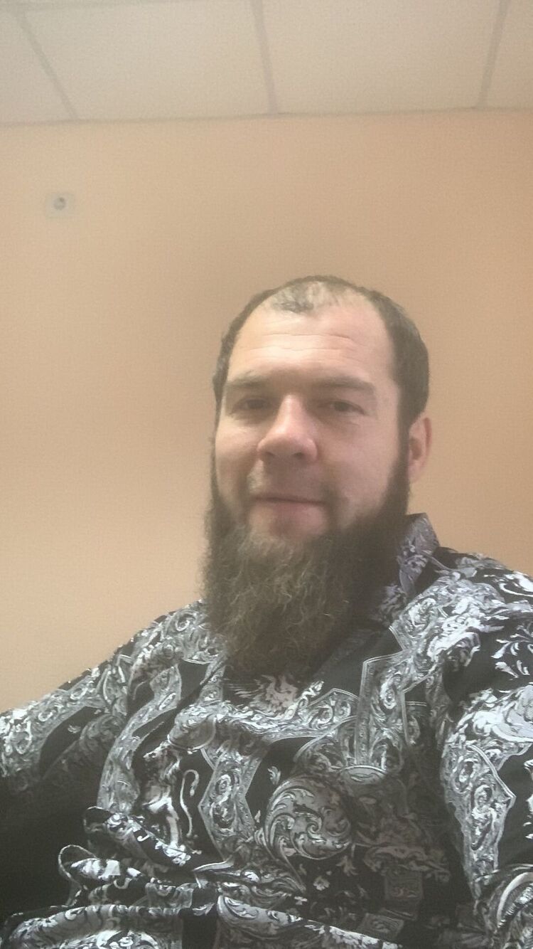  48423172  , 40 ,    