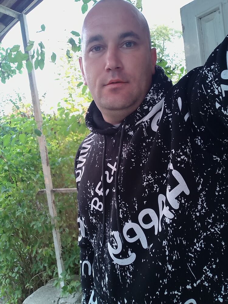  46589362  Sasha, 32 ,    