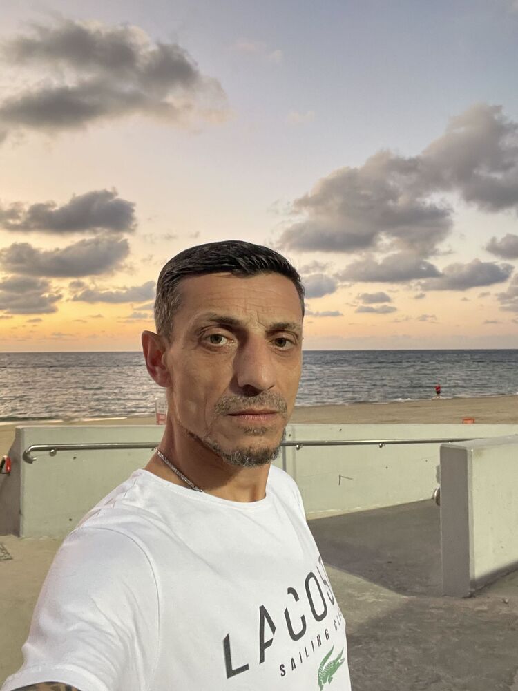  Azor,   , 43 ,   ,   , c 