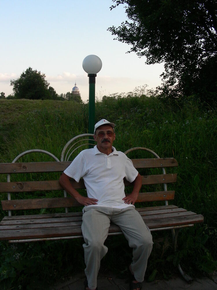  4736922  Wladimir, 72 ,    