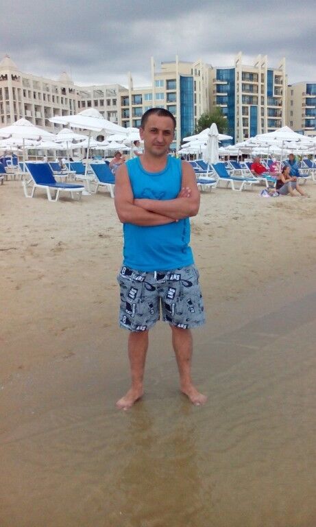  ,   Sergiu, 48 ,   ,   , c 
