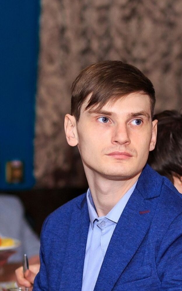  54727752  Anton, 35 ,    