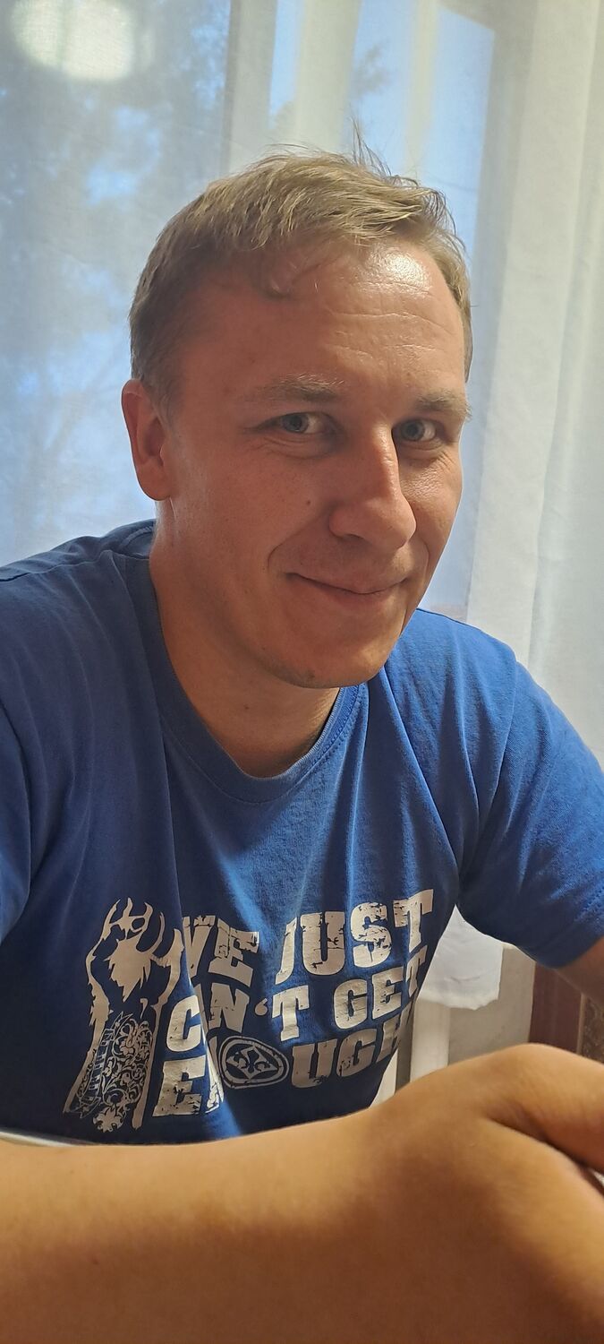  43877822  , 31 ,    