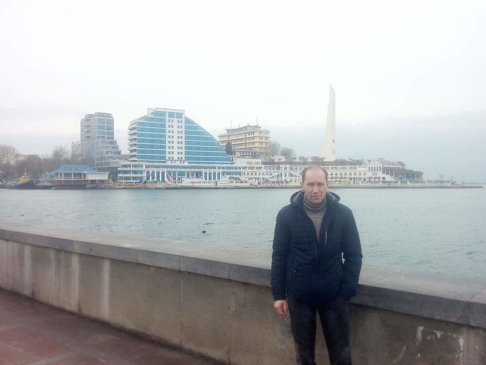  18430292  Dima, 42 ,    