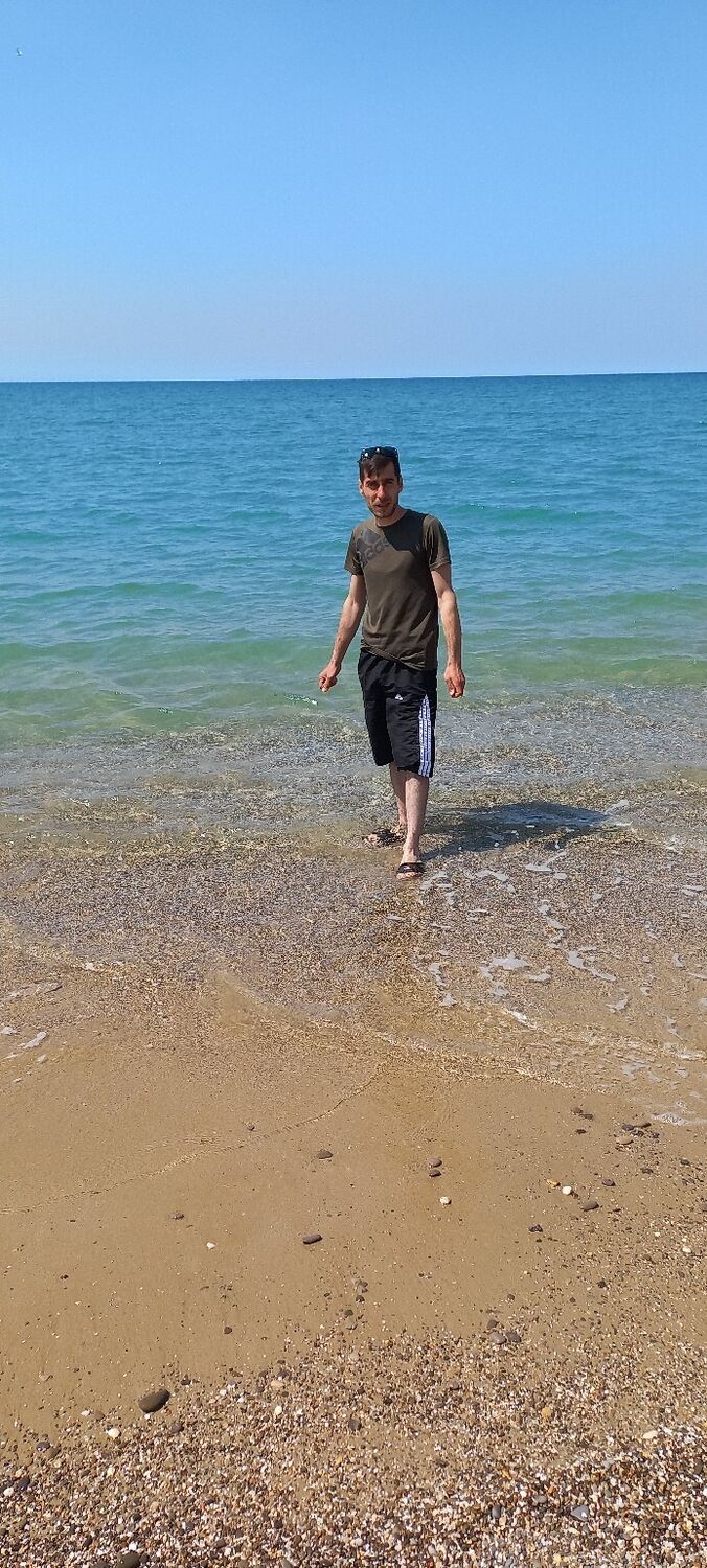  28635922  Narek, 39 ,    