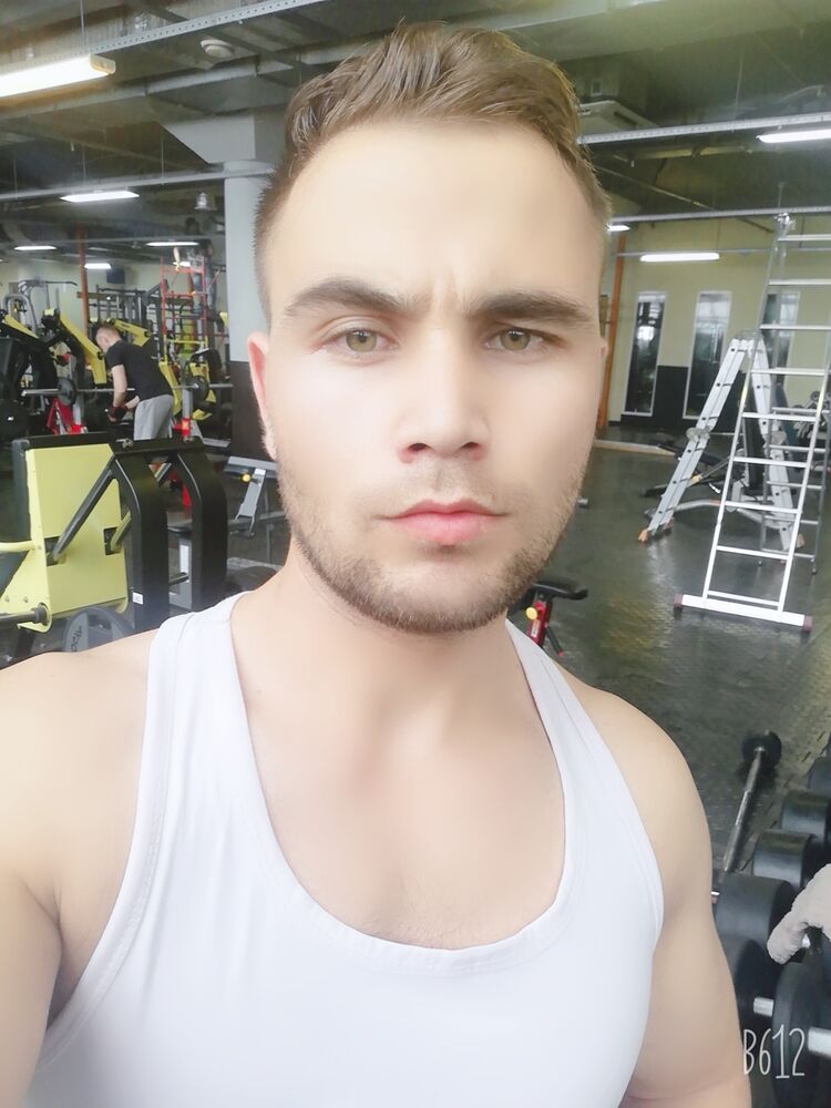  46717042  , 32 ,    -