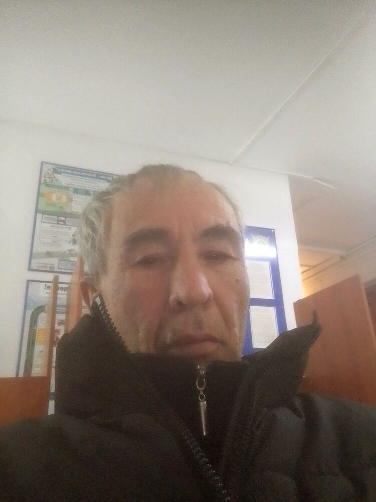  39923432  , 52 ,    