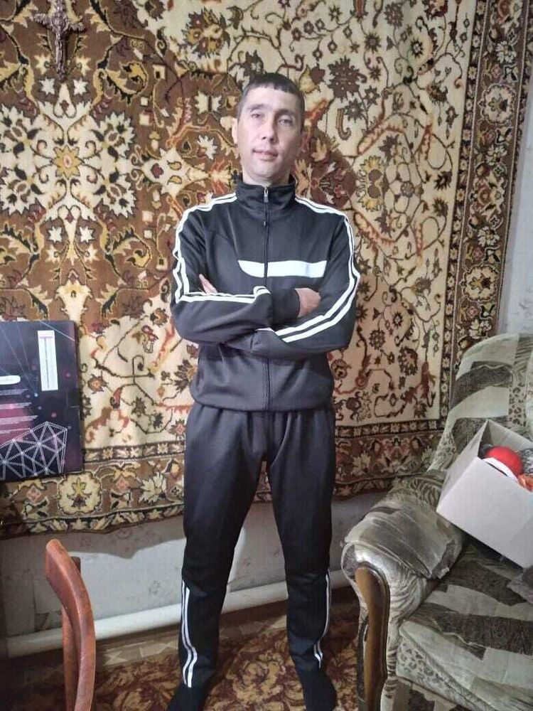  49717742  , 41 ,    
