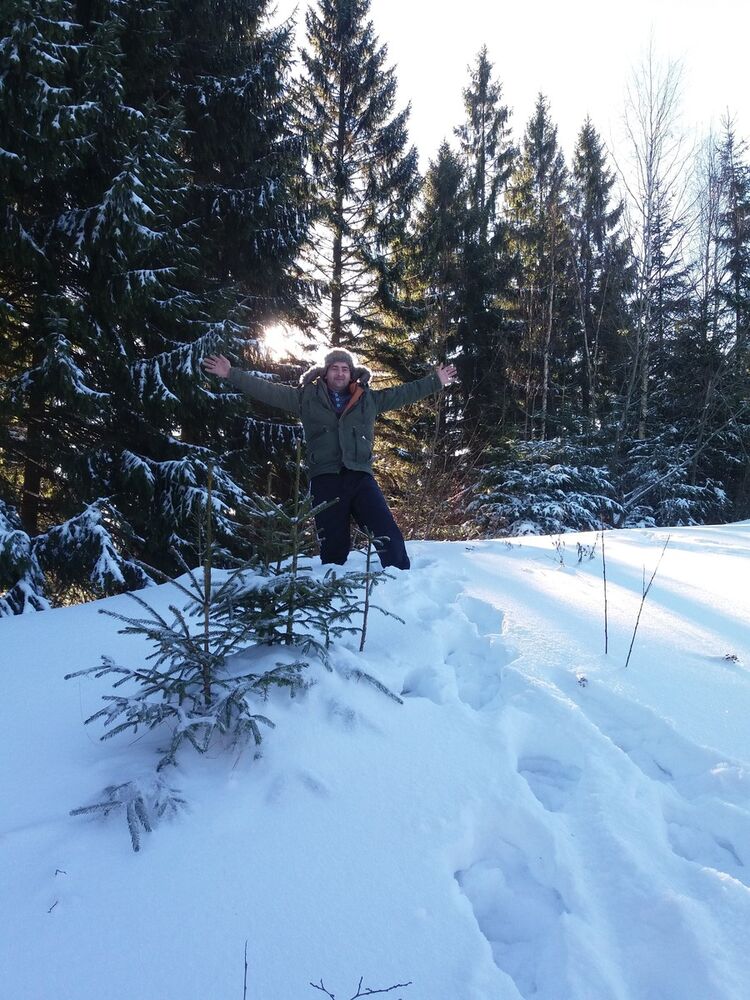  8959692  , 44 ,    -