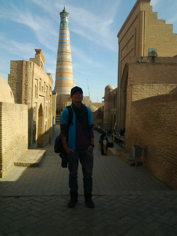  ,   Bayrambay, 33 ,   ,   , c 