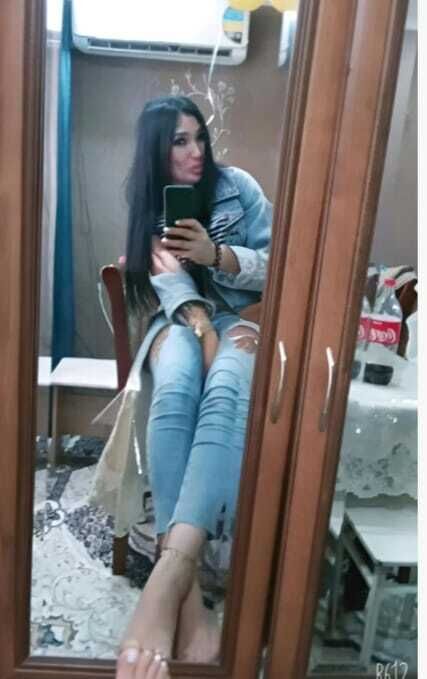  ,   Leyla, 31 ,   c 