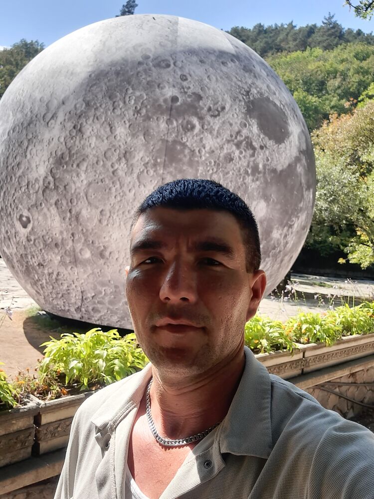  46165252  , 32 ,    