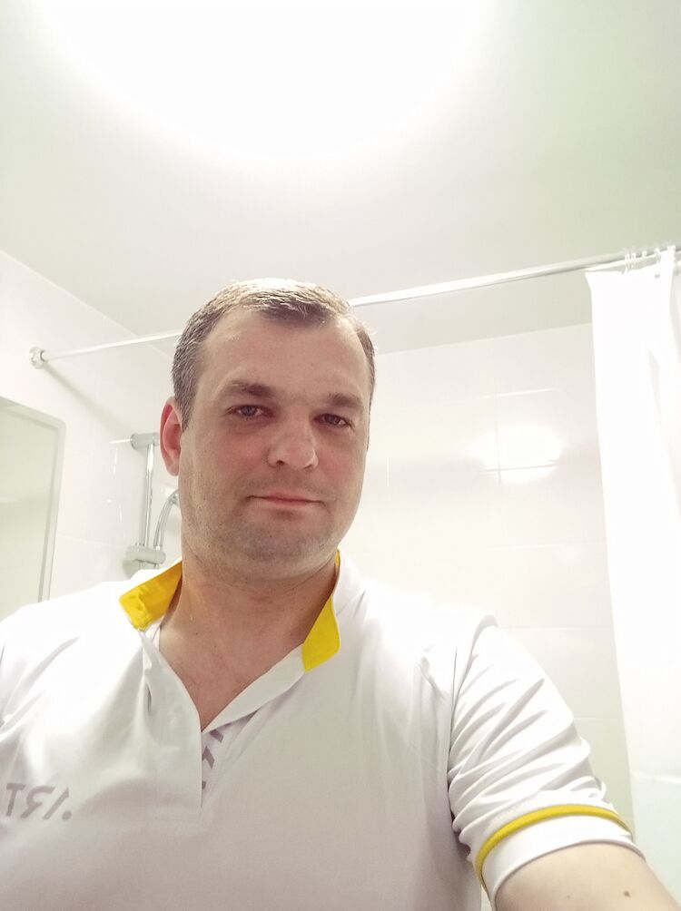  ,   Sergei, 40 ,   ,   , c 