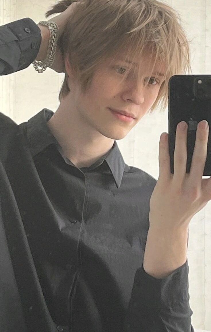  Abbots Langley,   , 23 ,   ,   , 