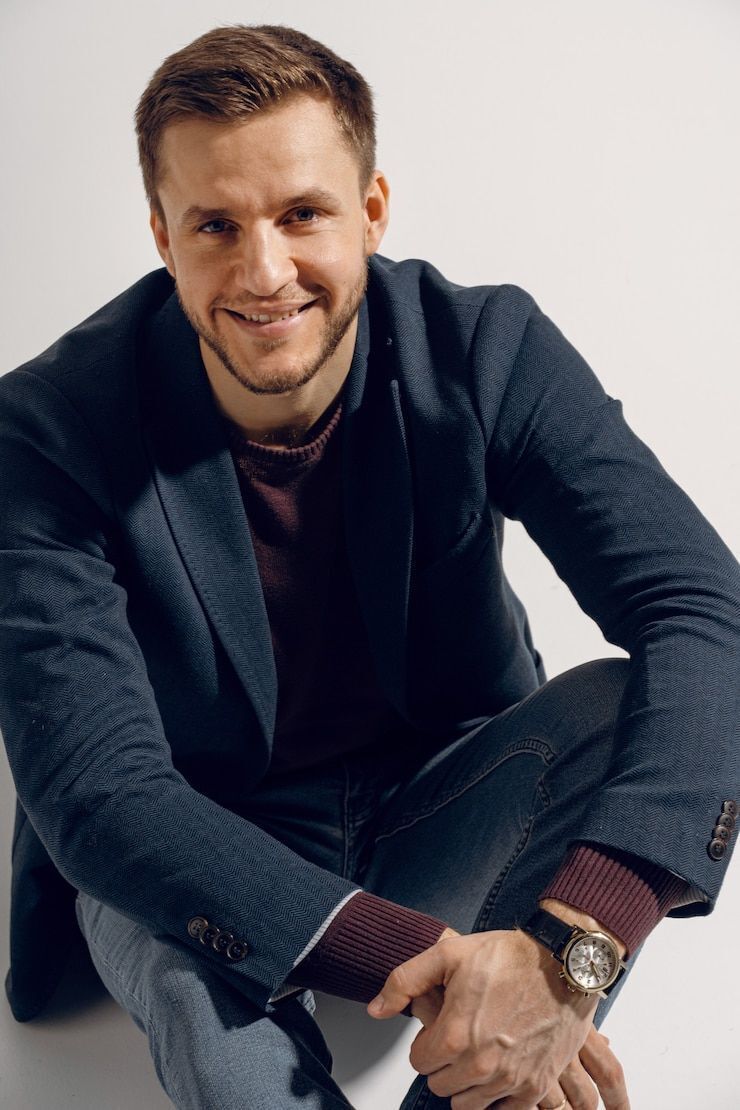  ,   Hot Man, 37 ,   ,   , c , 