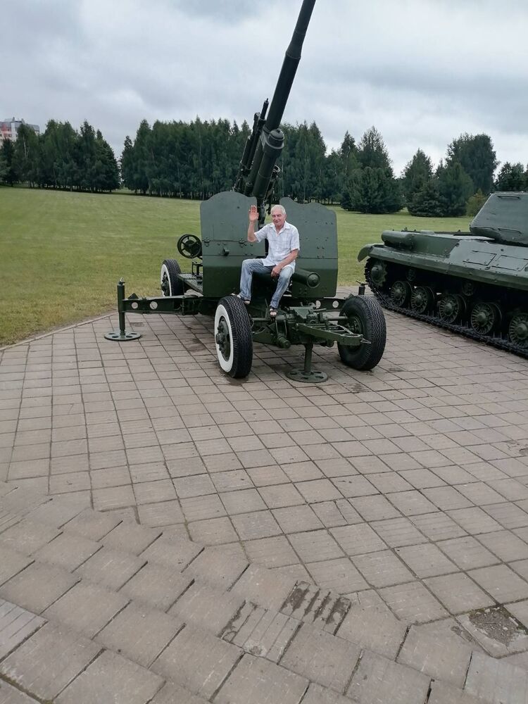  44108412  , 59 ,    