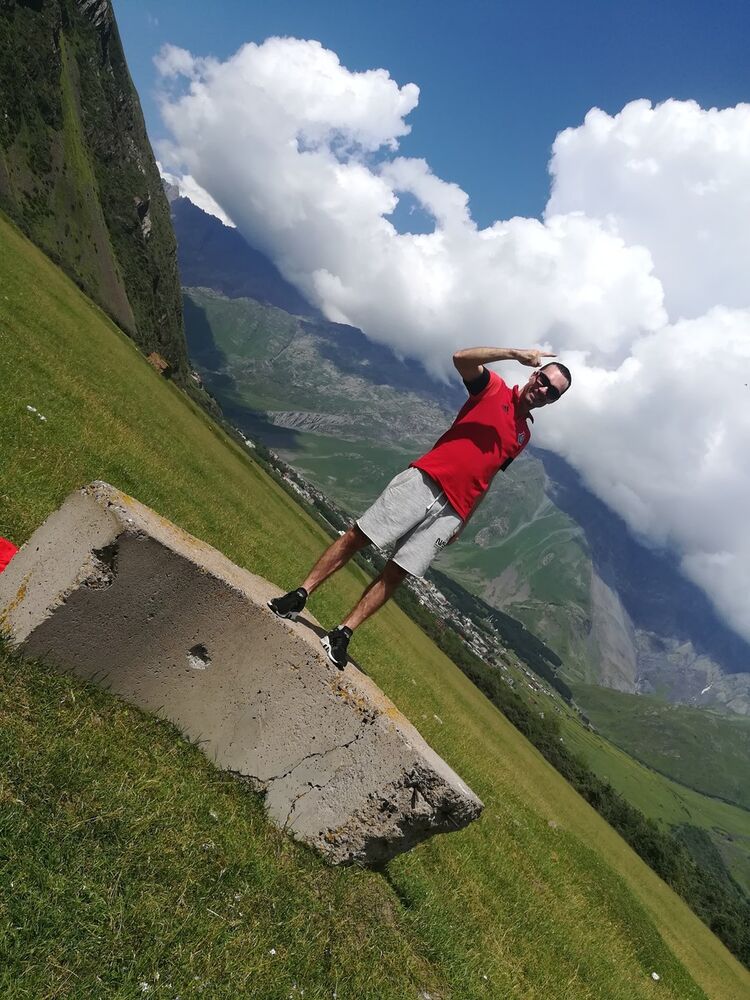 ,   Georgy, 31 ,   ,   , c 