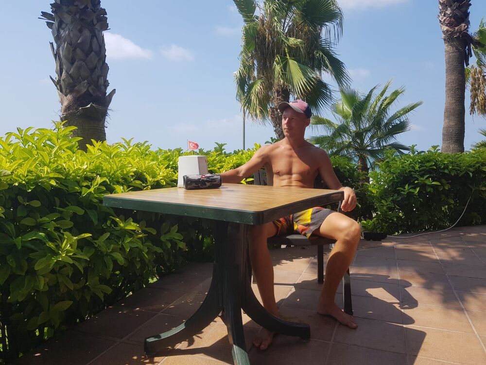  -,   Vladimir, 37 ,   ,   