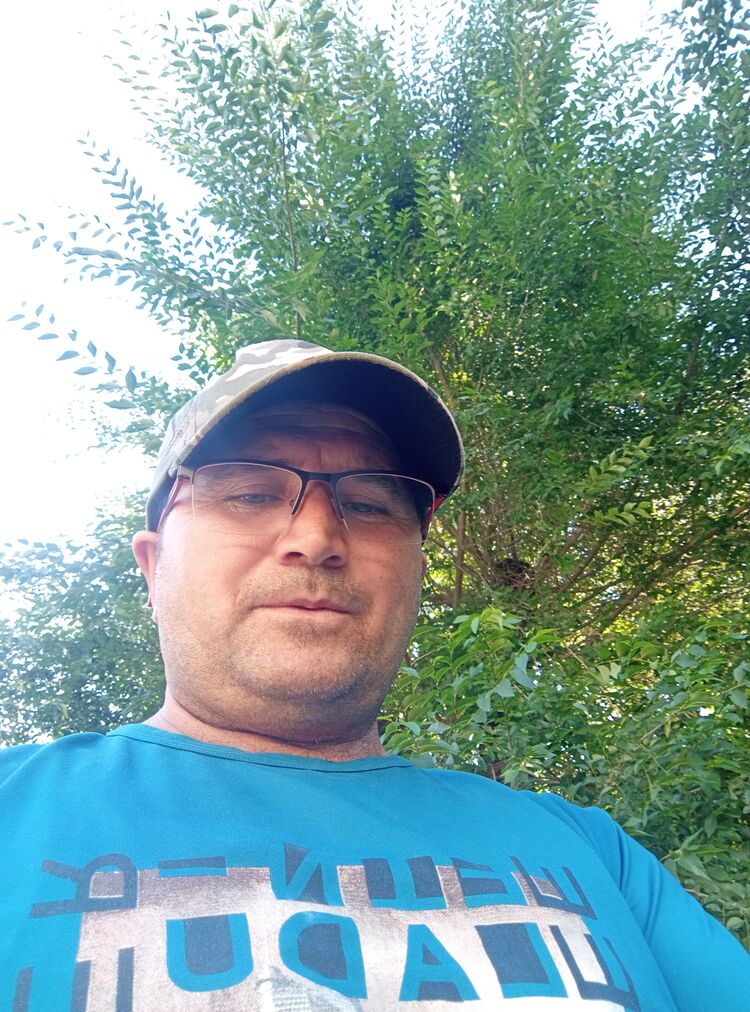  52893042  Mavlutbey, 44 ,    