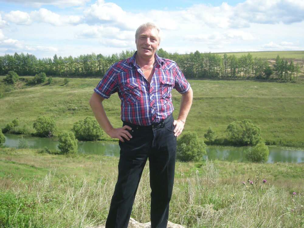 23086822  Sergey, 61 ,    