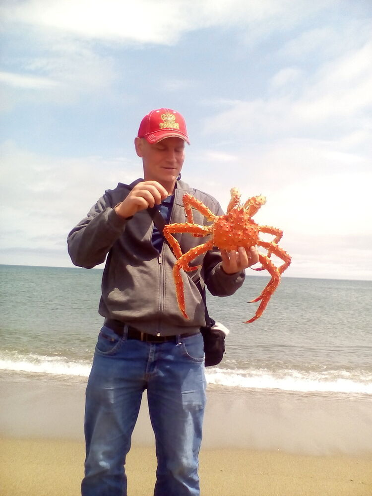  ,   Kolya, 42 ,   