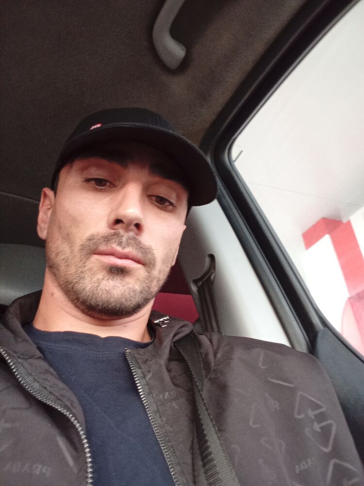  47833622  , 33 ,    