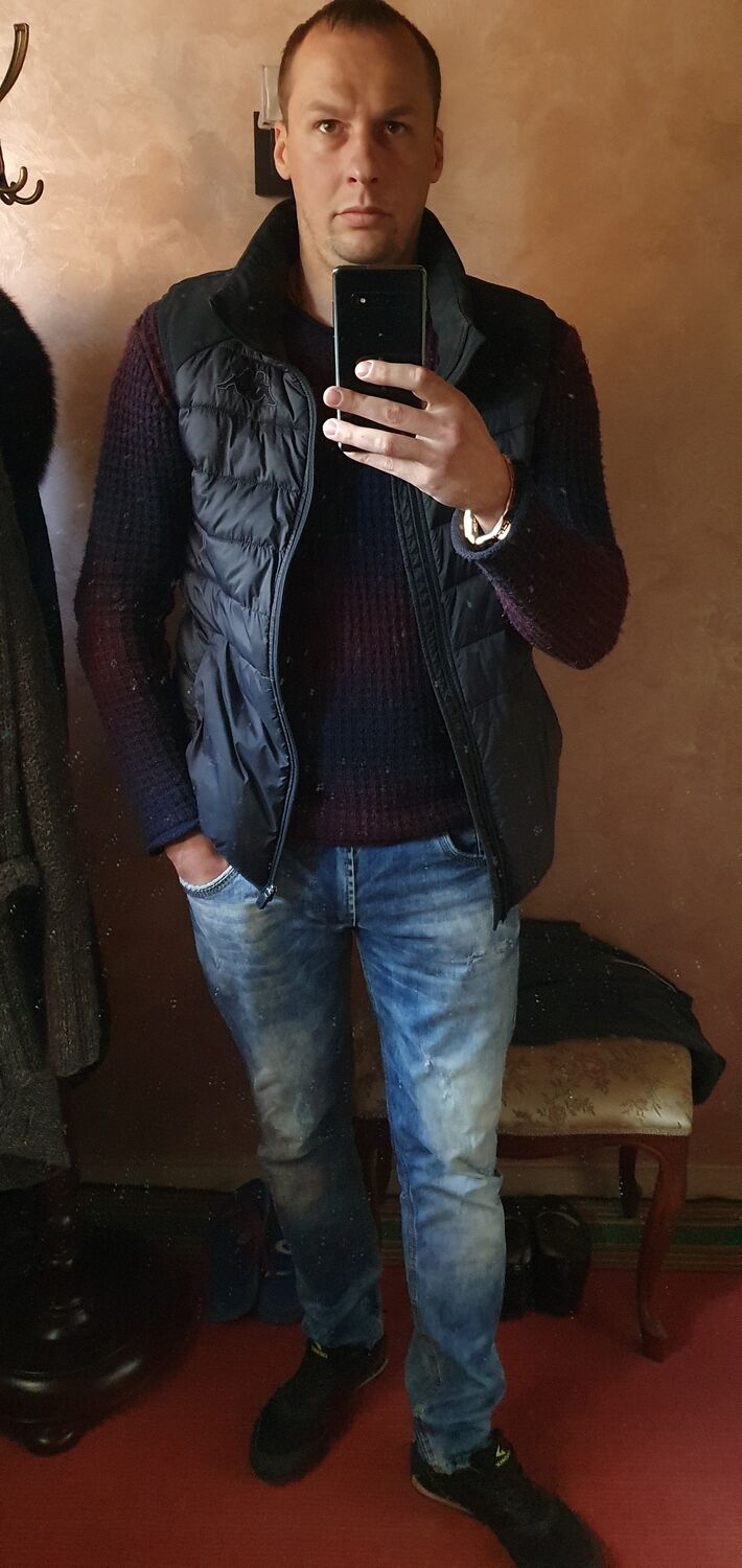  24520252  , 39 ,    