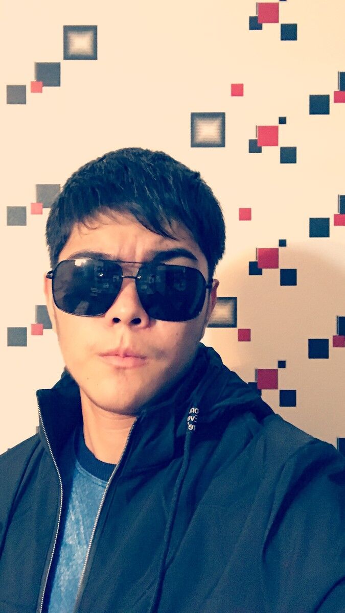  -,   Erik, 26 ,   