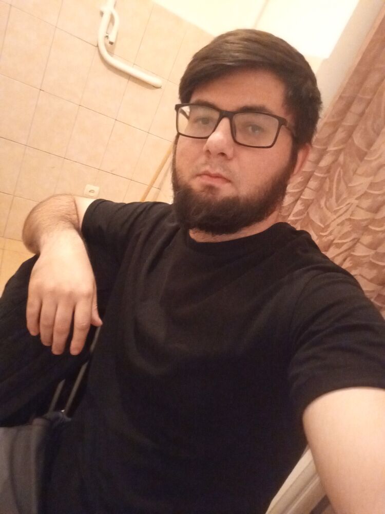  43076302  Umar, 27 ,    