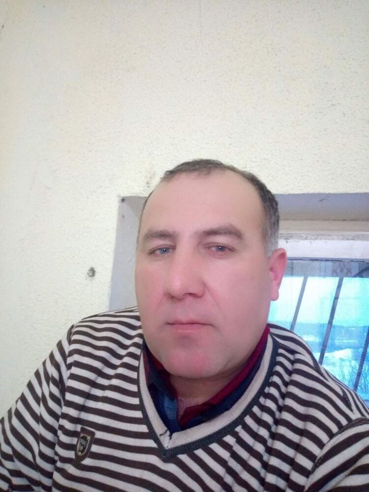  52476722  Dima, 46 ,    