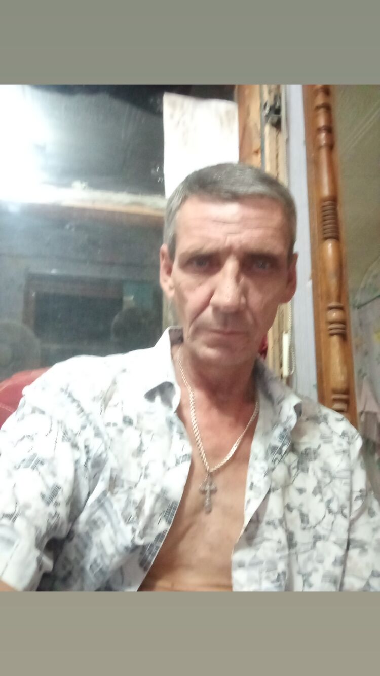  37683352  , 49 ,    