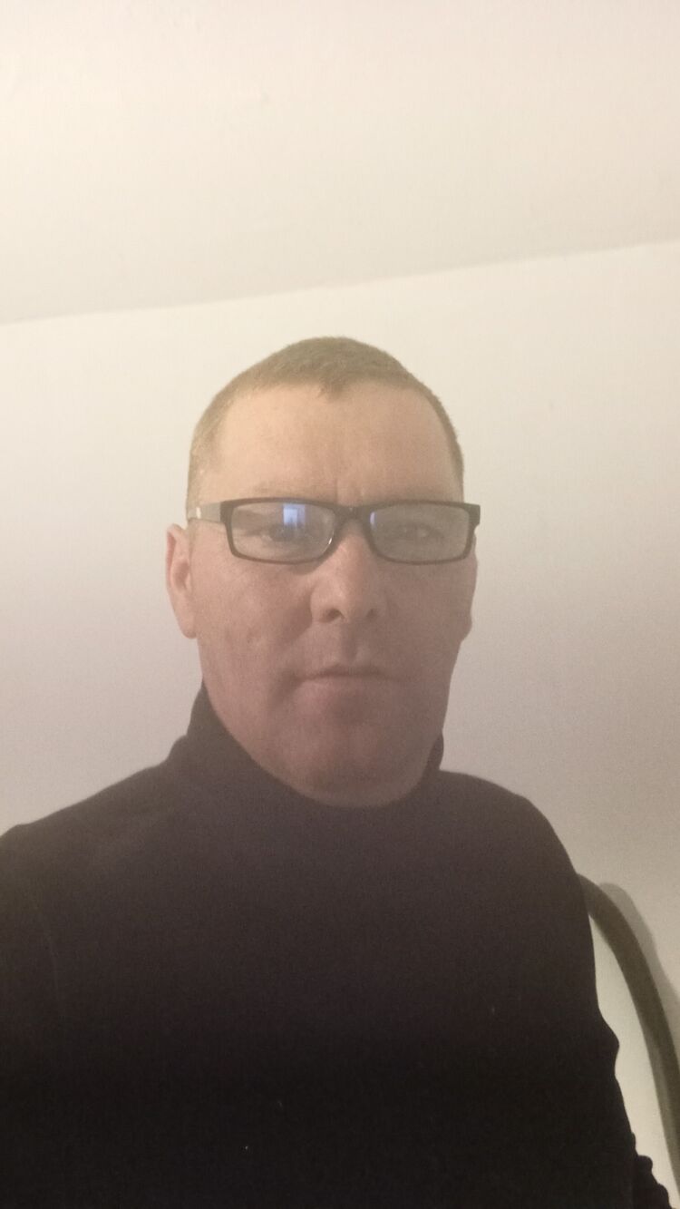  48884232  , 44 ,    