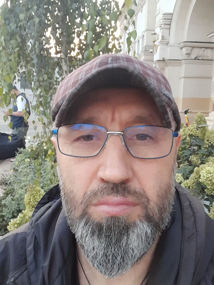  46847932  , 51 ,    