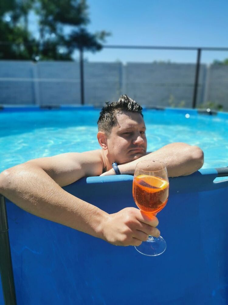  31054202  Nikita, 35 ,    -