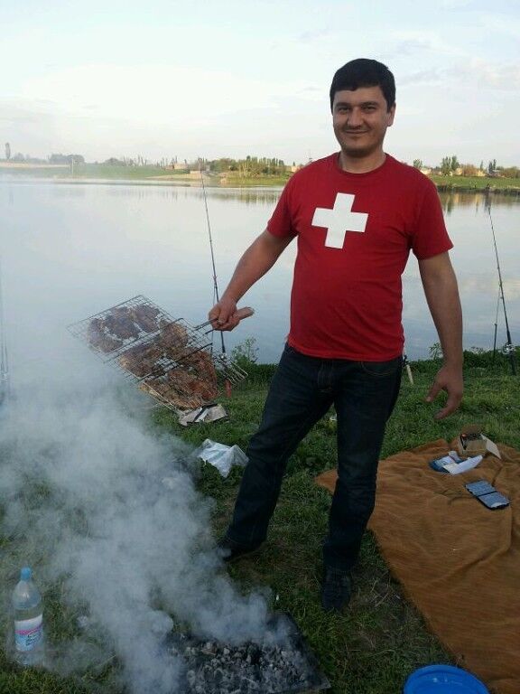  4568722  DAVRON, 41 ,    