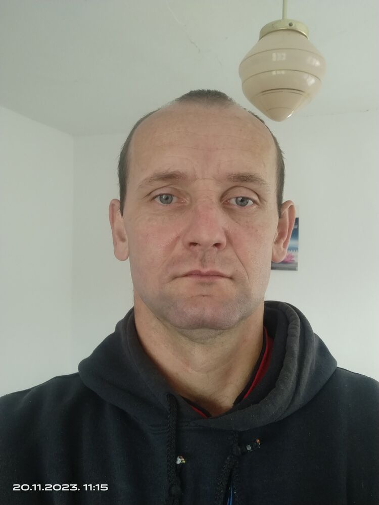  ,   Sladjan, 42 ,   ,   