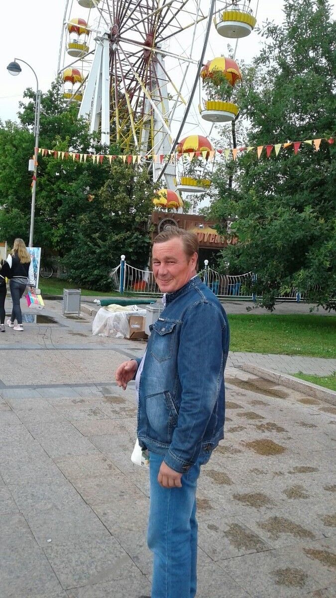  9927252  ROMAN, 54 ,    