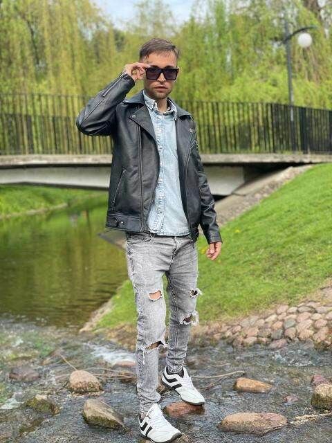  ,   Andrzej, 32 ,   ,   , c , 
