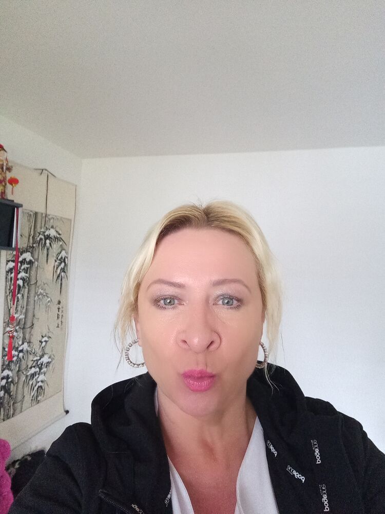  50611532  Oksana, 52 ,    Dielsdorf