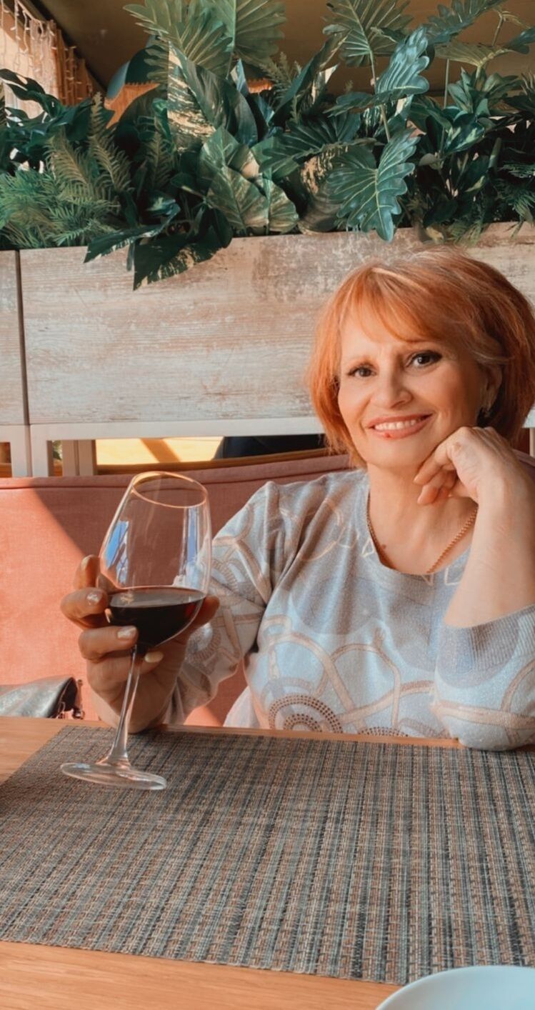  ,   Natali, 64 ,   c 
