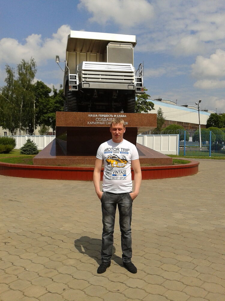  4491372  Sergei, 40 ,    