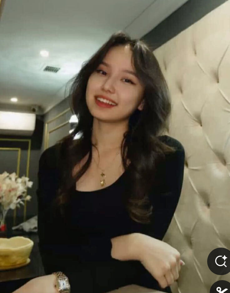  49000292  Alina, 26 ,    