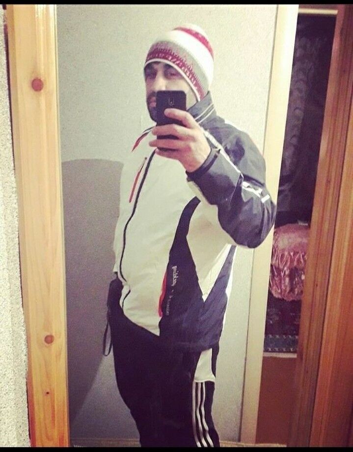  18697832  Ruslan, 38 ,    