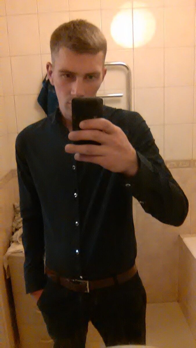  9868272  , 33 ,    