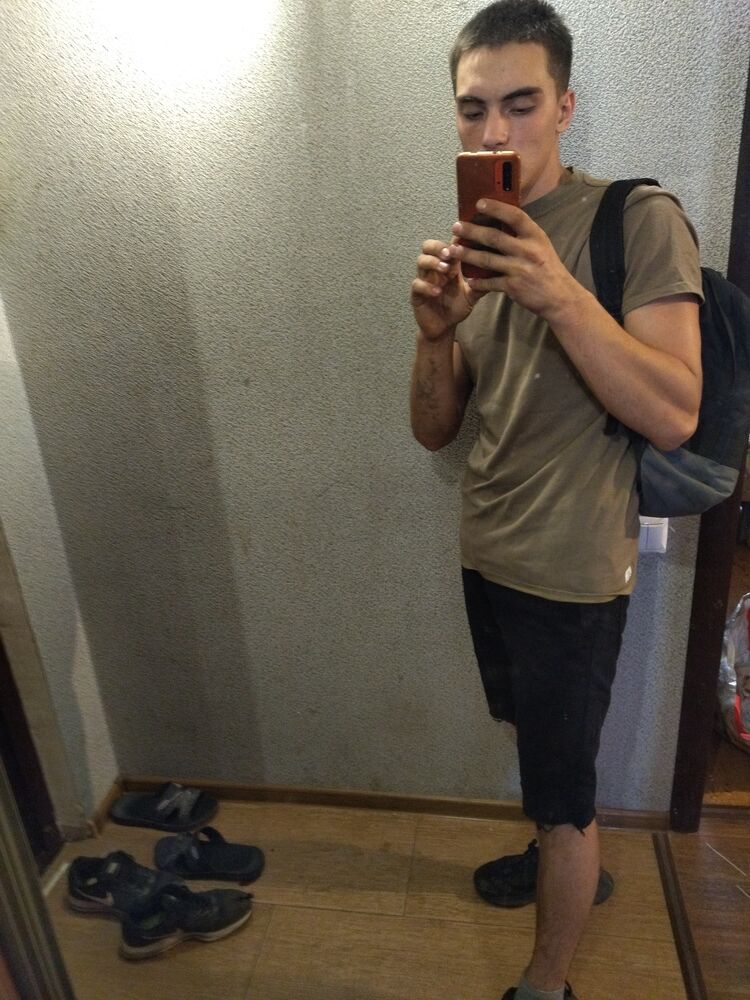  ,   Ruslan, 25 ,   ,   